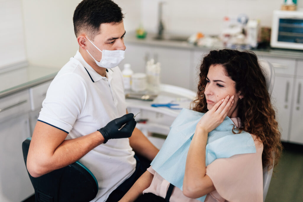 how family dentists handle dental emergencies