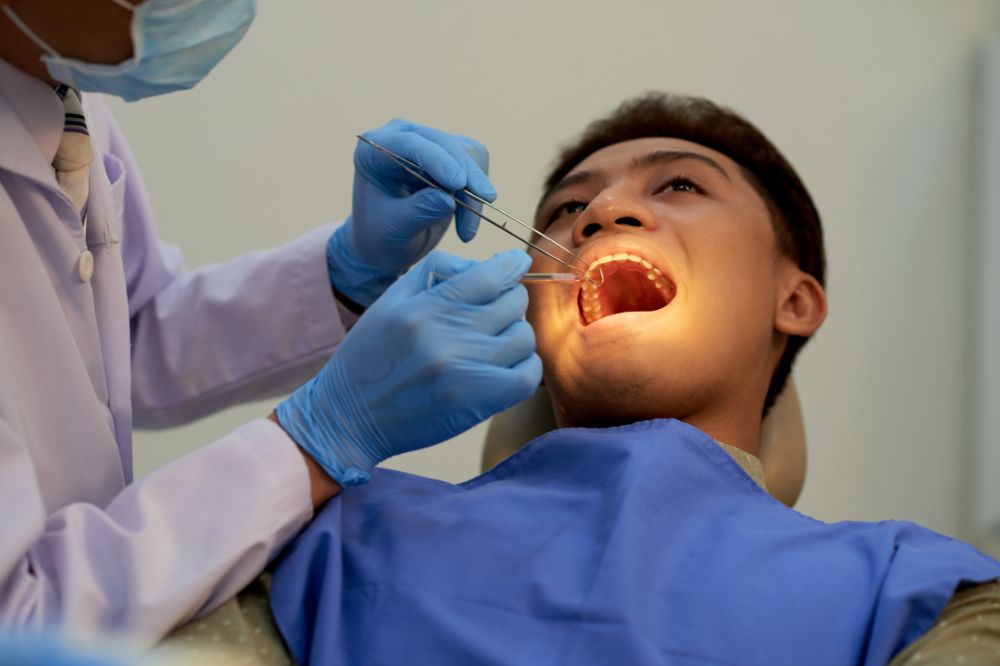 tooth repaired with dental bonding